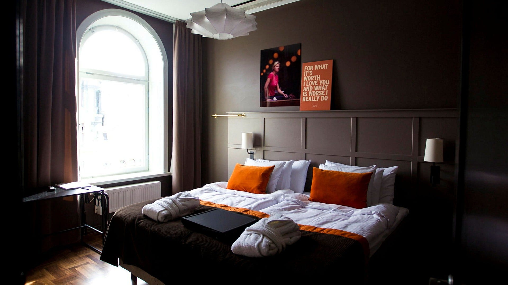 Priserna på hotellrummen i Sverige har ökat kraftigt.