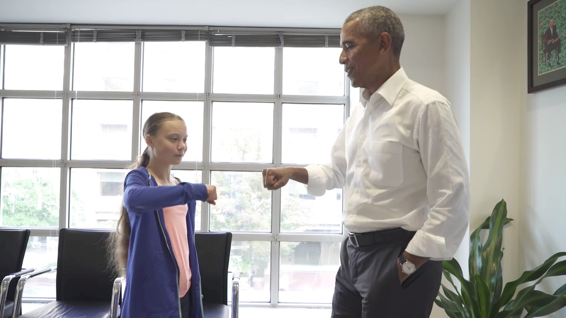 Den svenska klimataktivisten Greta Thunberg träffade Barack Obama i Washington i september förra året. Han tror att hennes generation kommer att rädda världen.