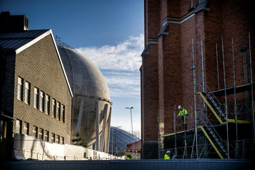 Gasklocka 5 – byggnaden i mitten – är en sfärisk högtrycksklocka som ska inhysa kontor.