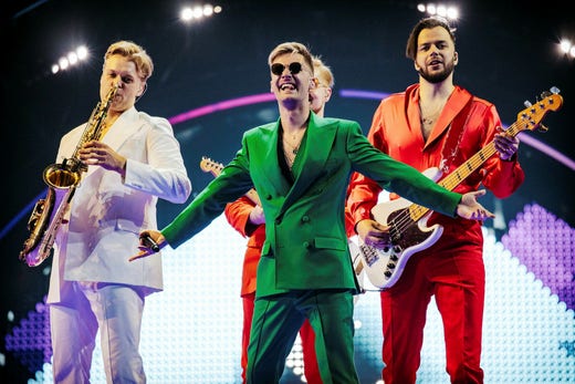 Årets lettiska Eurovisionbidrag, ”Eat your salad” av Citi Zēni, har blivit viralt. Trots det röstades landet ut från första semifinalen.