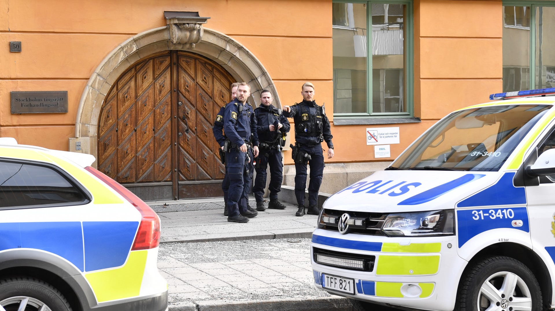 Den franska polisens forcering av det krypterade kommunikationssystemet ­Encrochat har lett till stora framgångar för brottsbekämpningen också i Sverige, skriver artikelförfattarna.