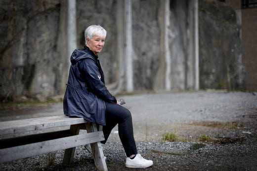 Efter de uppmärksammade händelserna med sin livvakt gick Mona Sahlin in i en djup depression.
