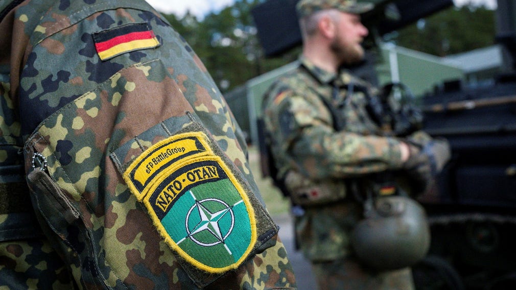 Tyska medlemmar i Nato:s eFP-styrka håller ställningarna.