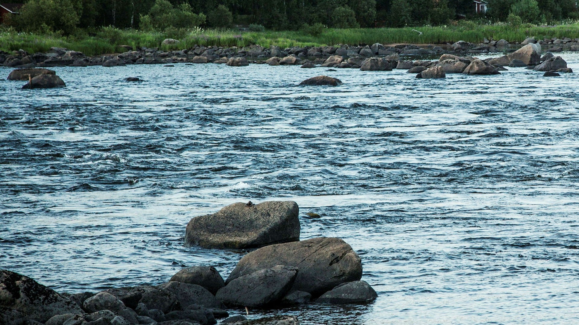 SMHI varnar för höga flöden i Torneälven.