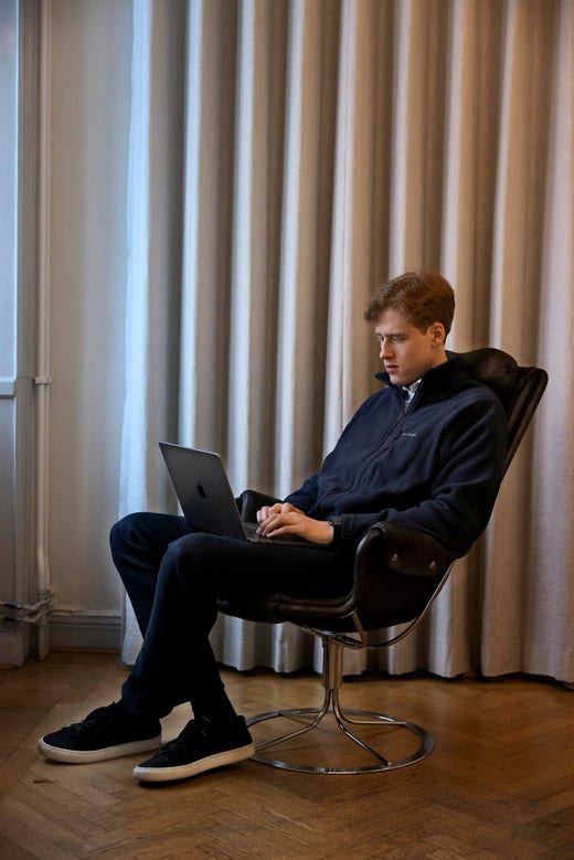 Gymnasievalet kan vara det första stora besluten som en femtonåring tar i sitt liv. Att välja fel kan få långtgående konsekvenser, menar Frans Björnsson, 19 år.