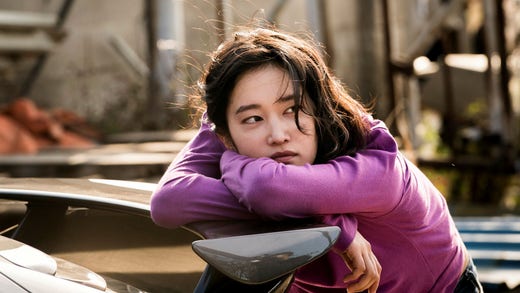 Hae-Mi (Jeon Jong-Seo)i ”Bränd”.