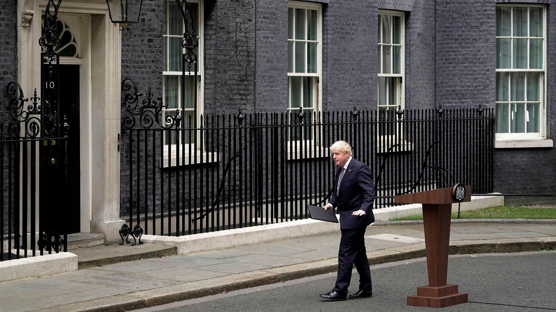 Boris Johnson meddelade på en pressträff på torsdagen att han avgår som Storbritanniens premiärminister.