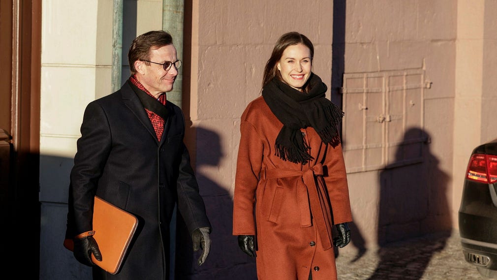 Statsminister Ulf Kristersson tar emot sin finländska kollega Sanna Marin i Stockholm den 2 februari i år