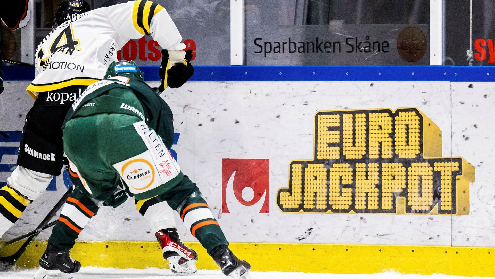Spelreklam under matchen mellan Kristianstad och AIK i hockeyallsvenskan den 4 januari i år.