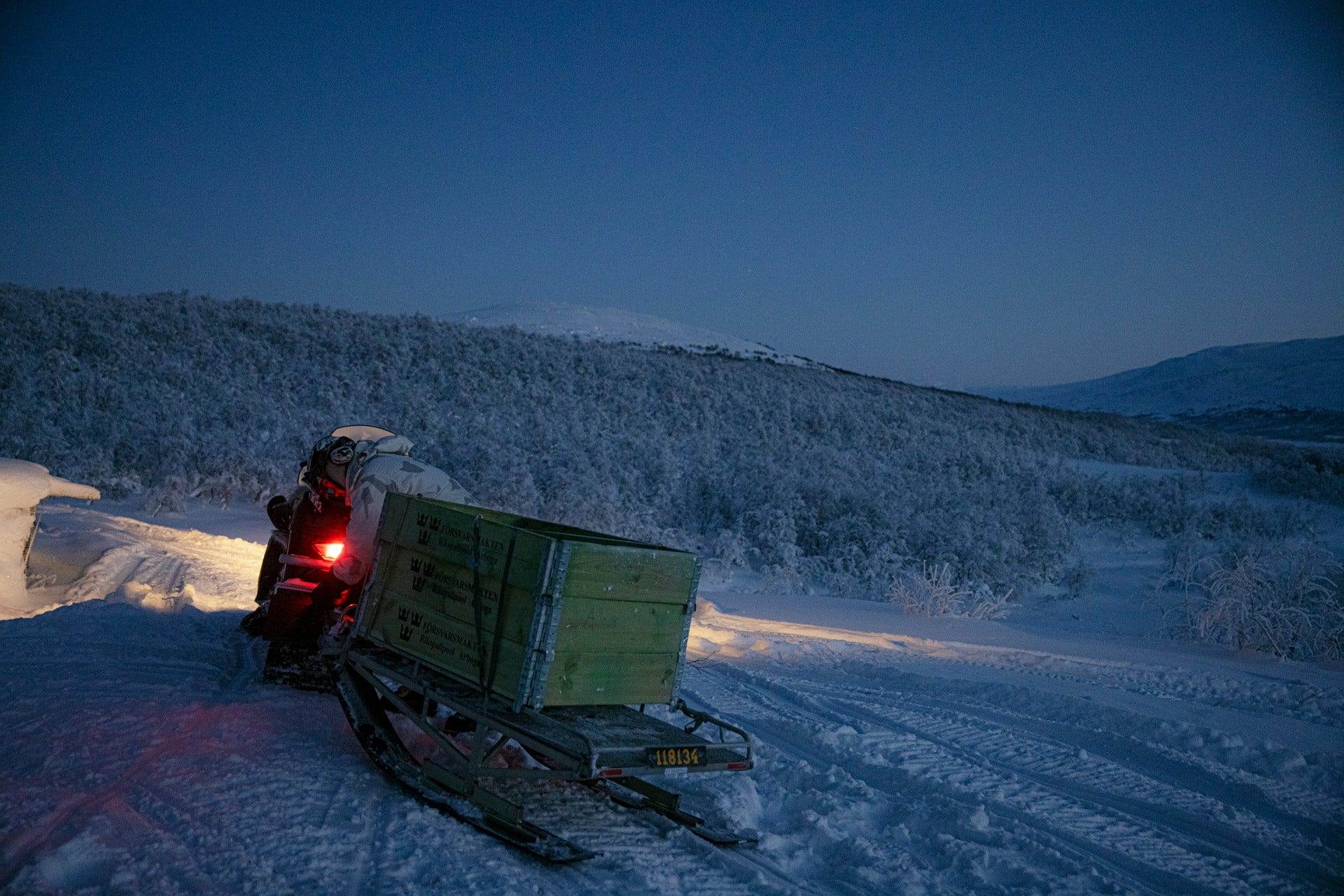 Allt har gått som planerat för bergsjägarna på övningen. De har sprängt fiendens mobilmast och slagit ut alla fiendesoldaterna. Övningen kan avslutas och utrustningen köras hem till förläggningen i Arvidsjaur.