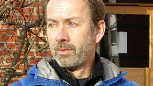 ”Fokus måste bli vad de äldre tycker, och vad de har rätt att veta och kräva som omsorgstagare. Den sårbaraste gruppen måste vi utgå ifrån”, säger Håkan Jönson, professor vid Socialhögskolan vid Lunds Universitet.