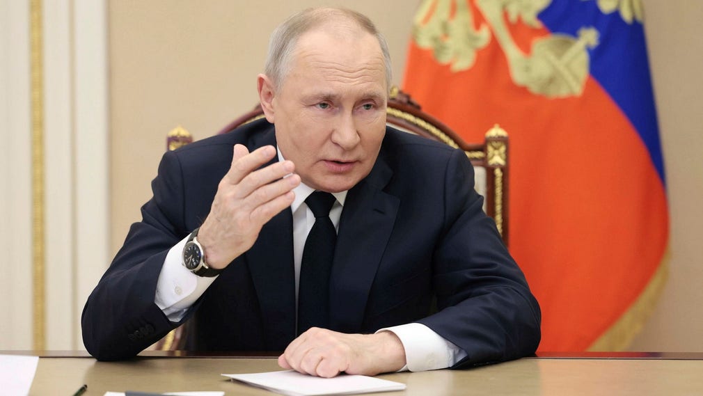 Il presidente russo Vladimir Putin accusa l'Ucraina di terrorismo