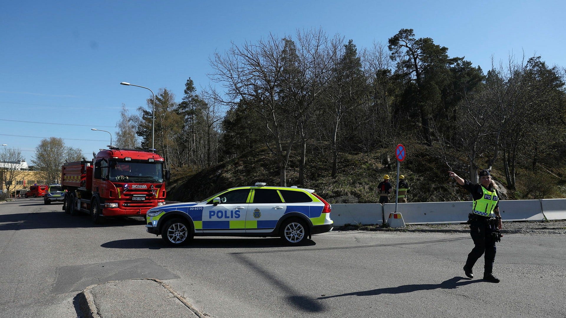 Larmet om branden kom in strax in halv fyra på måndagseftermiddagen.