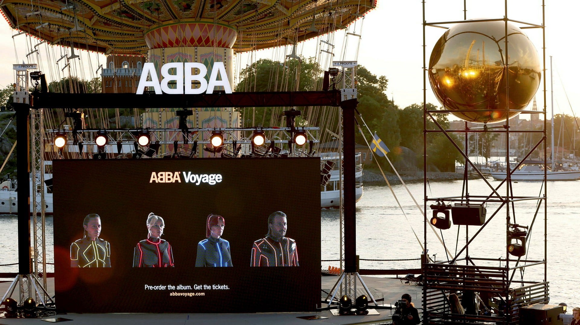 Abbas nya singlar rakt in på brittiska topplistan DN.se