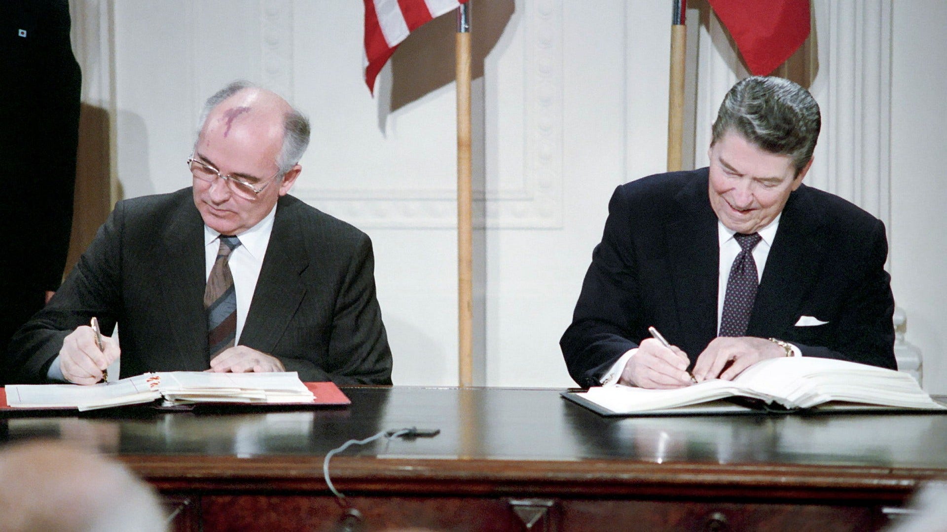 Michail Gorbatjov och Ronald Reagan var överens om att ett kärnvapenkrig aldrig får utkämpas, skriver Pierre Schori.