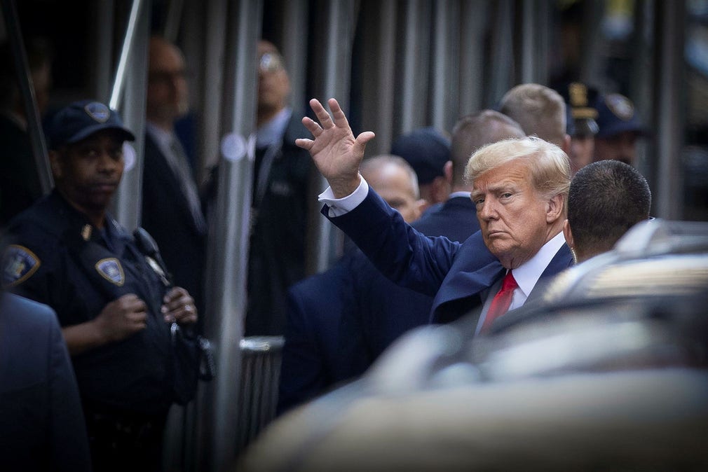 Donald Trump er anklaget for regnskapsbrudd.