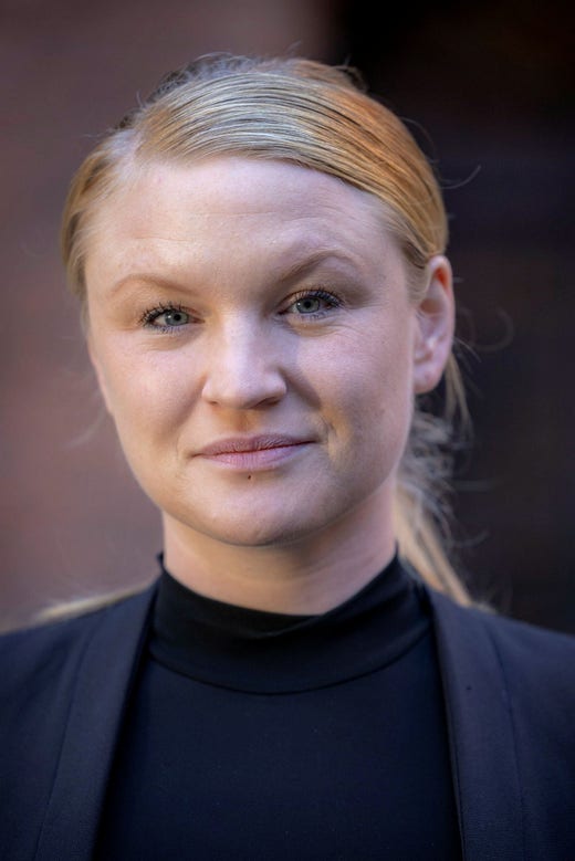 ”Vi vill bryta segregationen på riktigt”, säger Clara Lindblom (V).