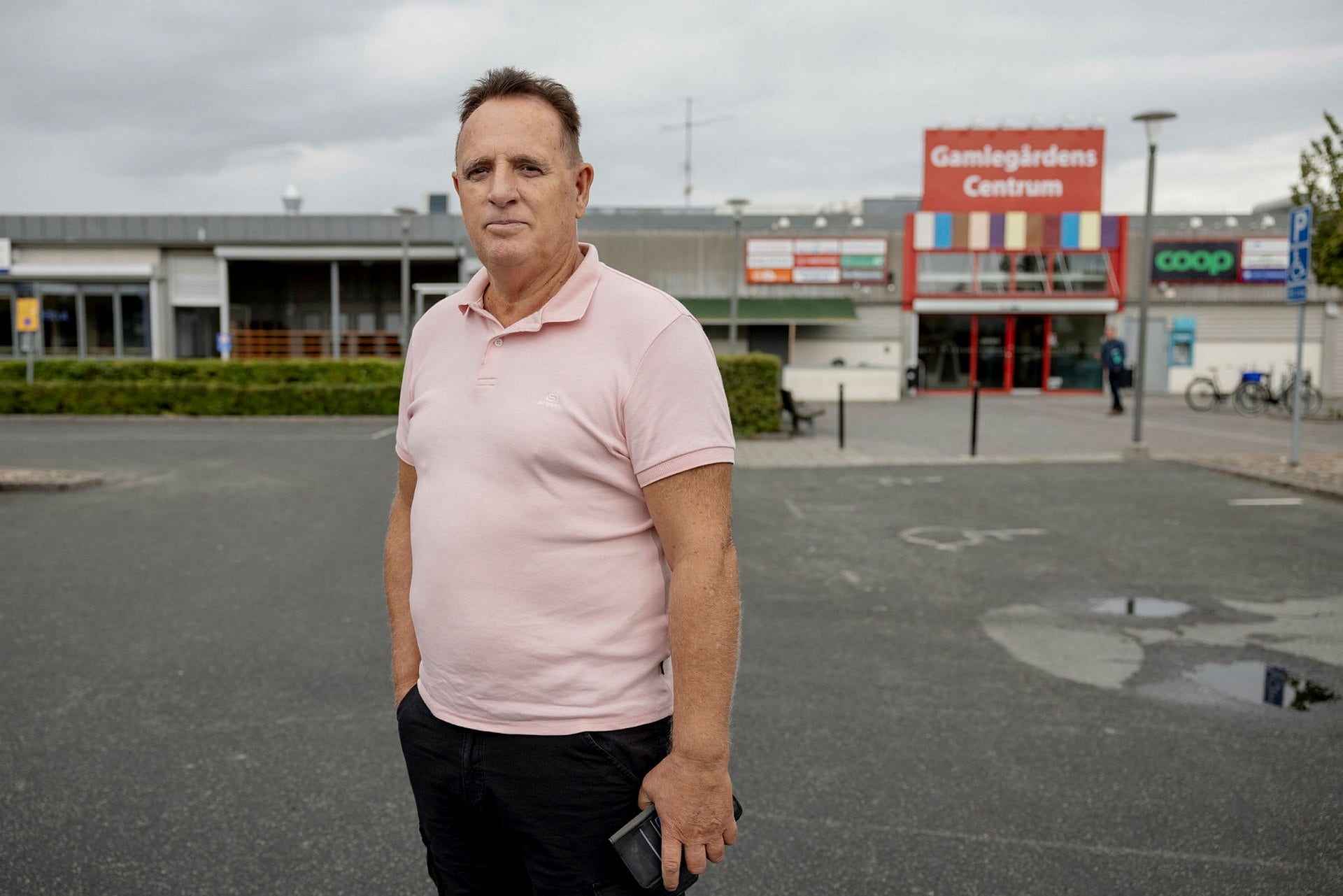 ”Alla har möjlighet att skapa sig ett bra liv i Kristianstad. Det hänger bara på en själv”, säger hemspråksläraren Sylejman Berisha.