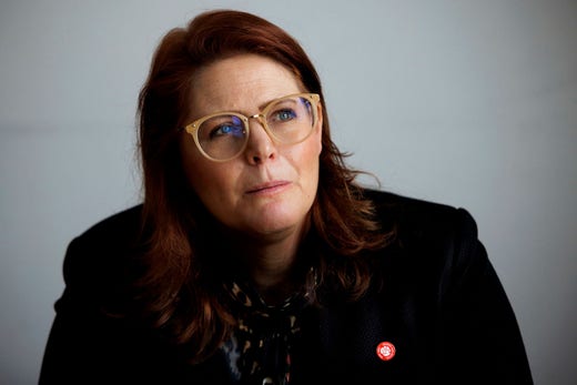 I januari petades Ebba Östlin som gruppledare för S i Botkyrka. Nu siktar hon på en comeback.