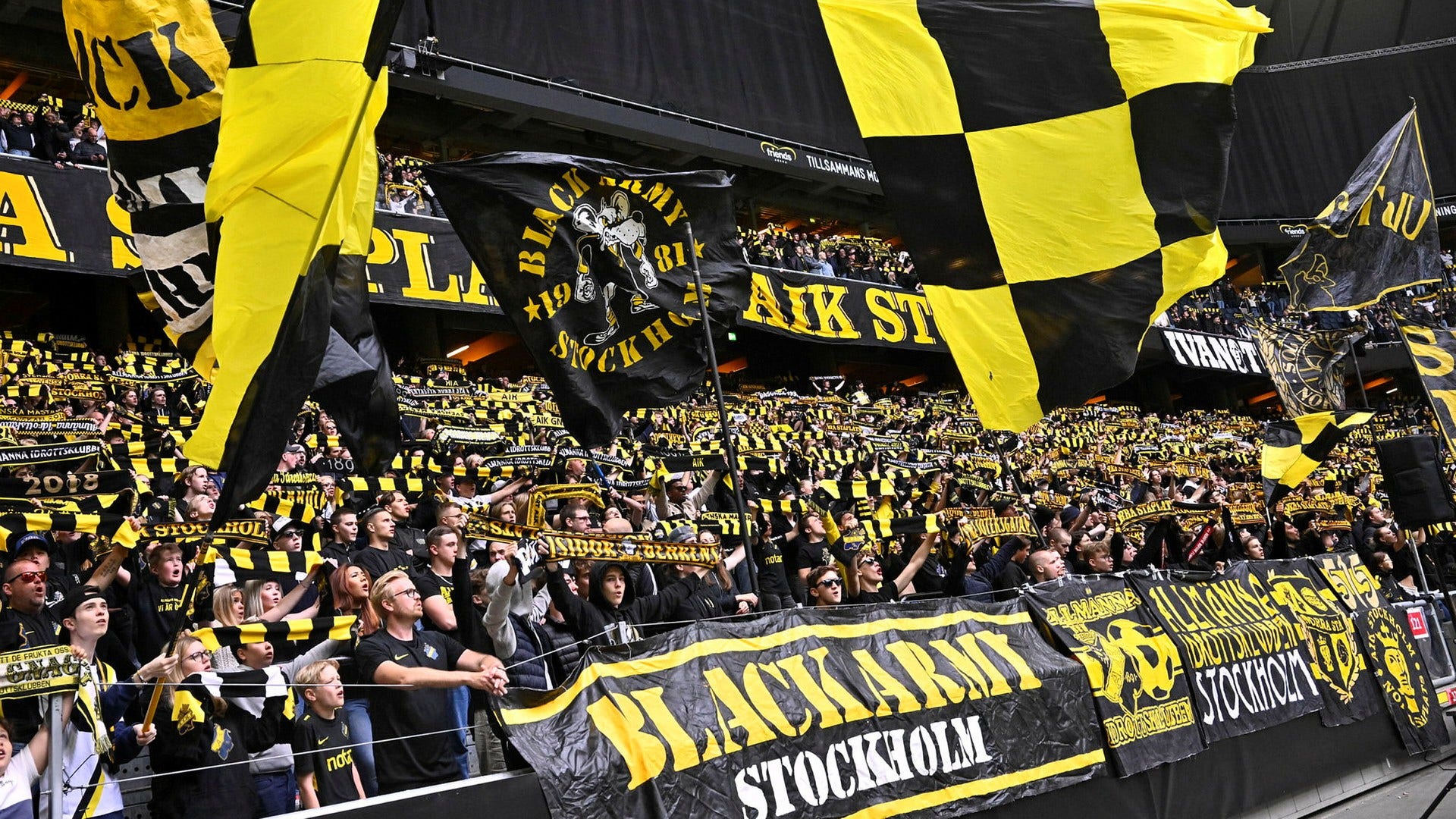 AIK vill låna pengar av fansen. Arkivbild.