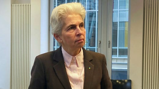 Marie-Agnes Strack-Zimmermann är ordförande för försvarsutskottet i Tyskland. Hon säger att hon är väldigt glad att Finland och Sverige bestämt sig för att ansöka om Natomedlemskap.