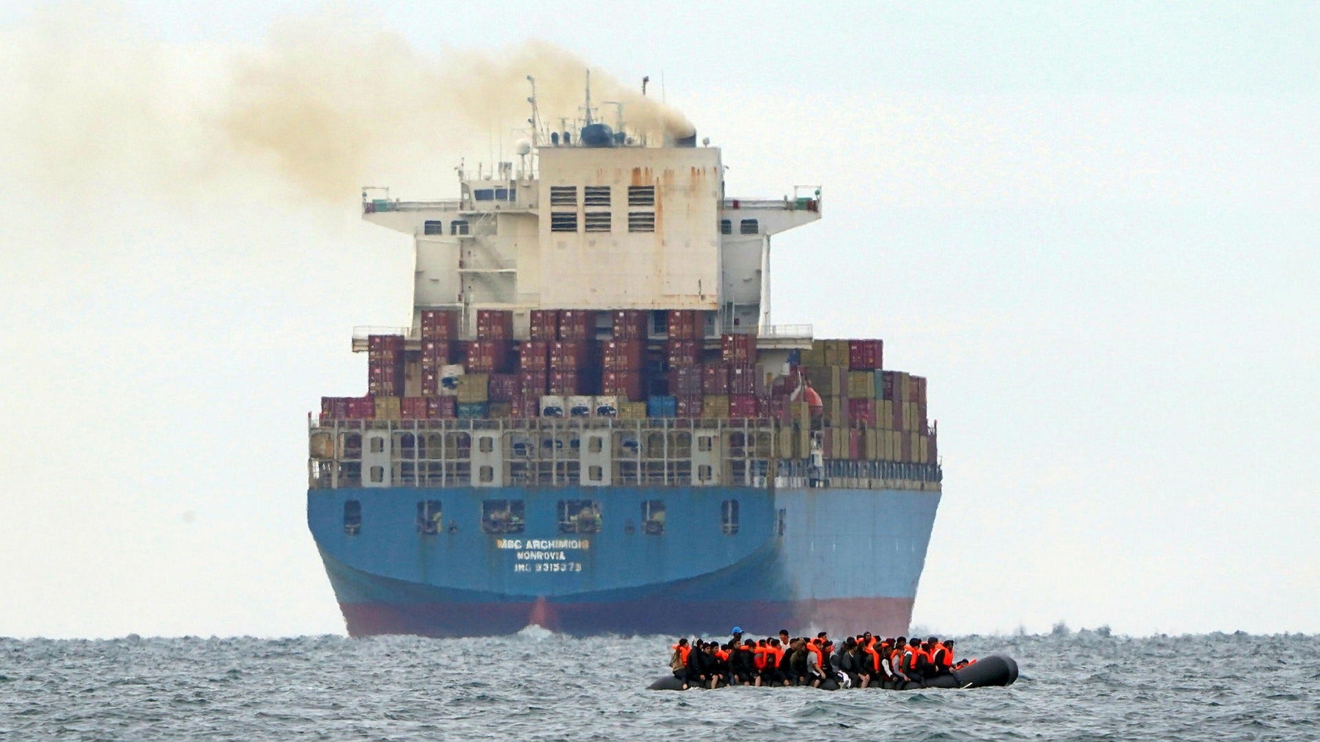 En grupp migranter på väg mot Dover i slutet av augusti.
