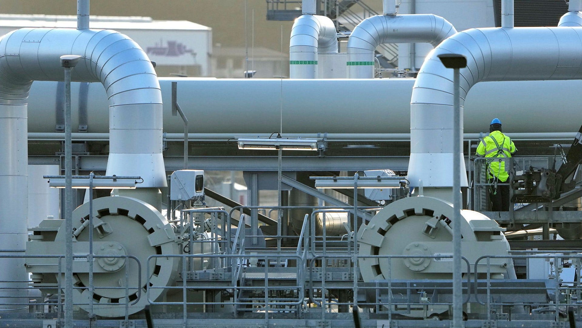Del av den numera sprängda gasledningen Nord Stream.