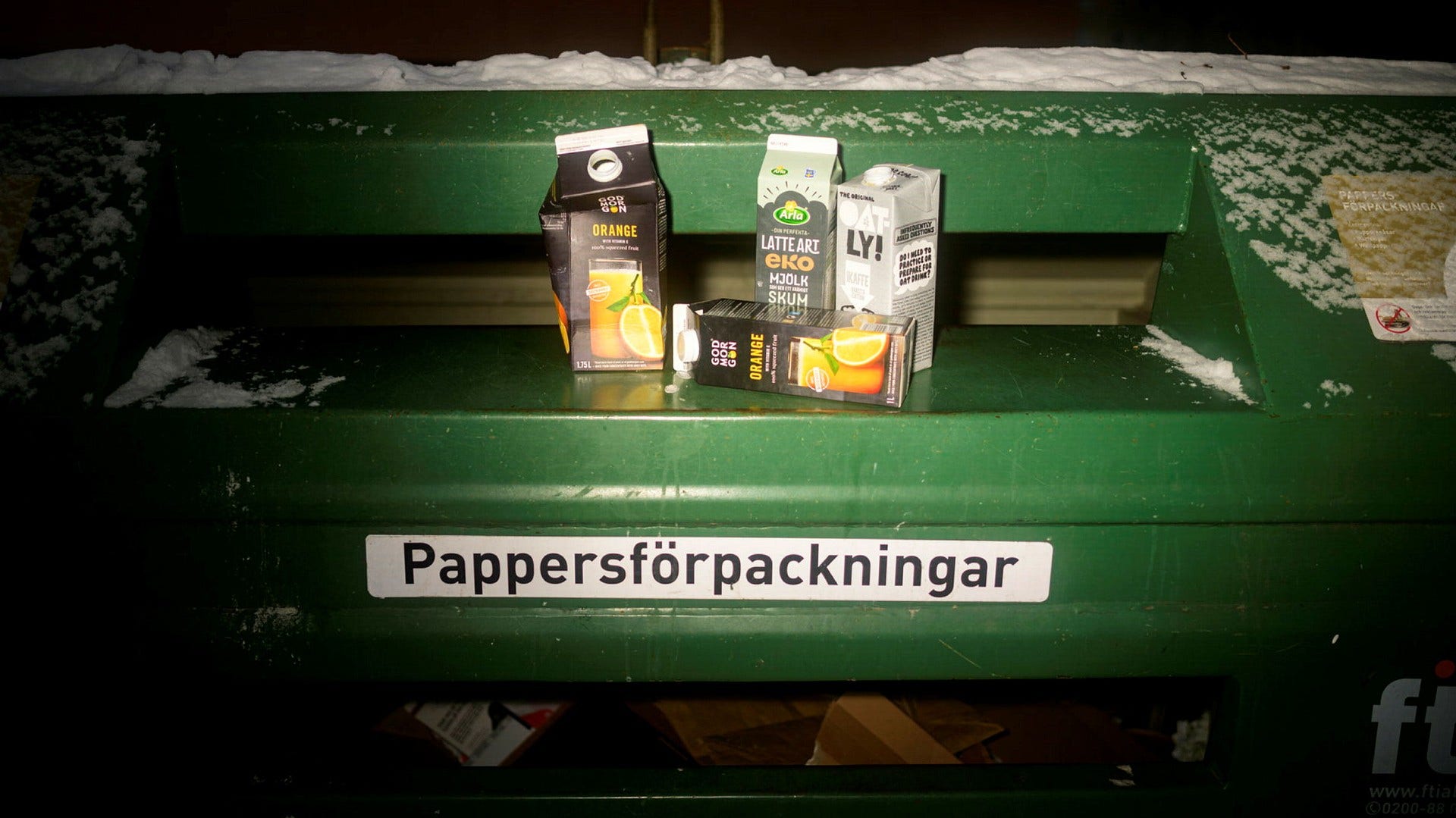 Av dryckesförpackningarna som lämnas in till återvinning i Sverige så går hälften till energiåtervinning ute i Europa, det vill säga förbränning.