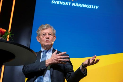 Svenskt Näringslivs ordförande Jacob Wallenberg har gett sig in i debatten om att Sverige kraftigt måste snabba på investeringar i infrastruktur.