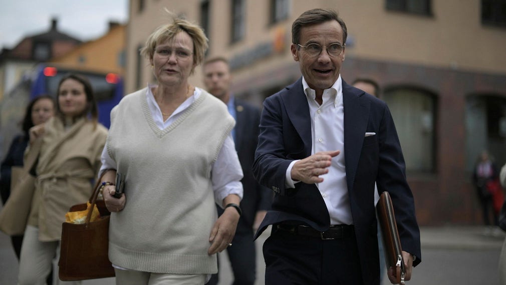 Moderatledaren Ulf Kristersson i Uppsala under valrörelsens slutskede. Han borde ta avstånd från SD, anser insändarskribenten.