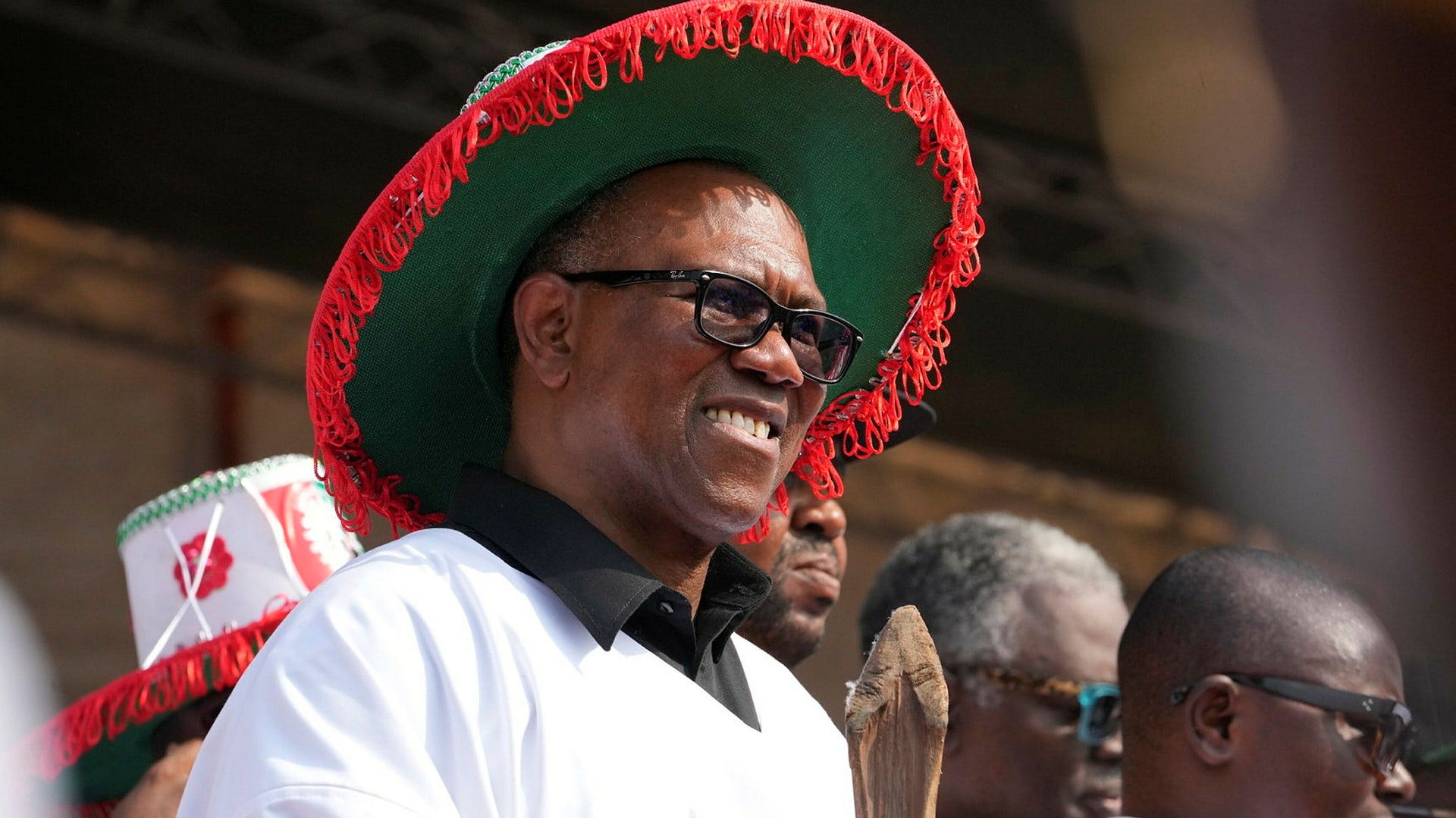Peter Obi är politikern som vid 61 års ålder blivit de ungas röst i Nigeria. Hans kandidatur kan tvinga fram en andra omgång i årets presidentval.