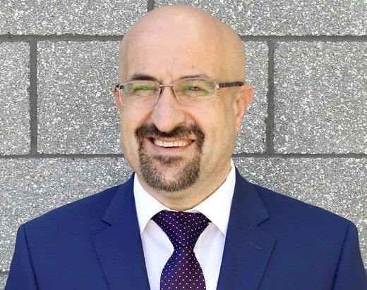 Mahmut Cengiz, biträdande professor vid Fairfaxuniversitetet i Virginia i USA, jämför Sadat med den beryktade Wagnergruppen.