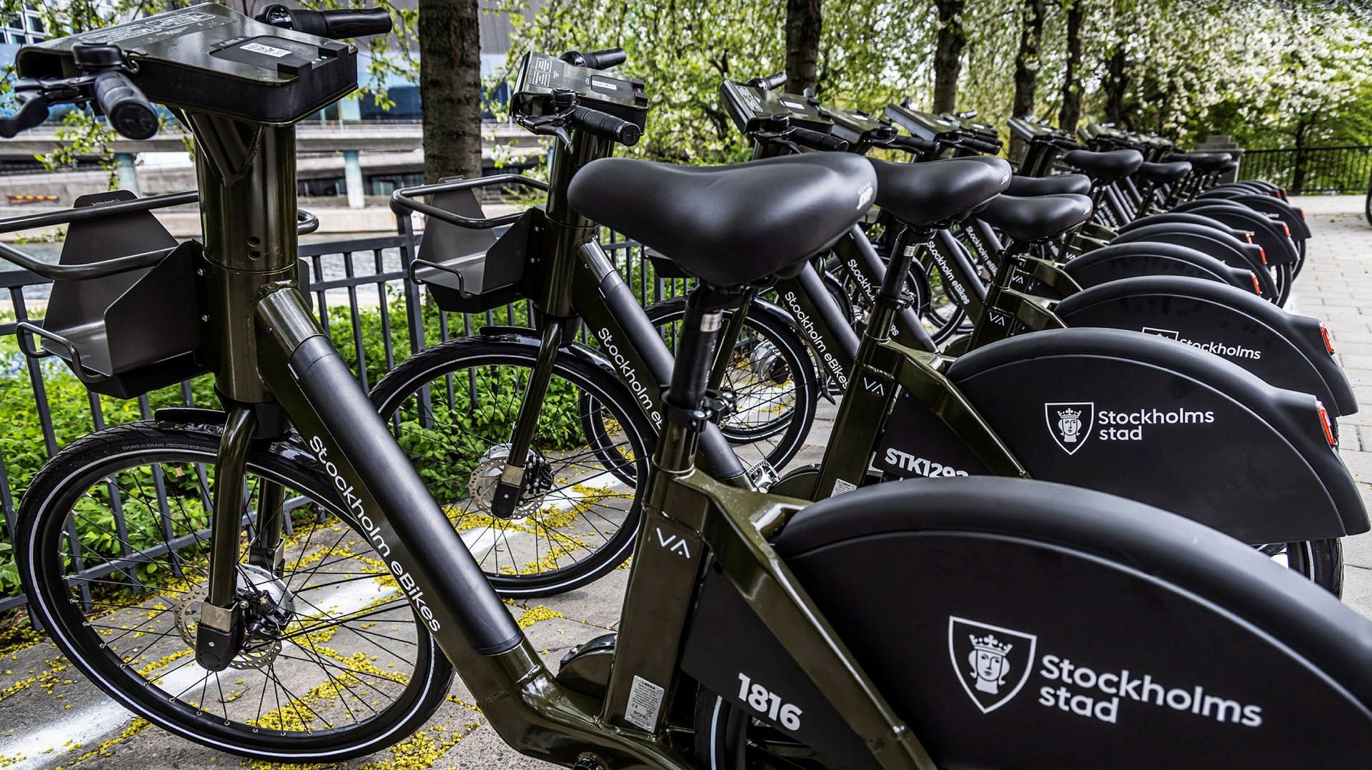 Elcyklarna har varit i drift i drygt ett halvår i Stockholm.