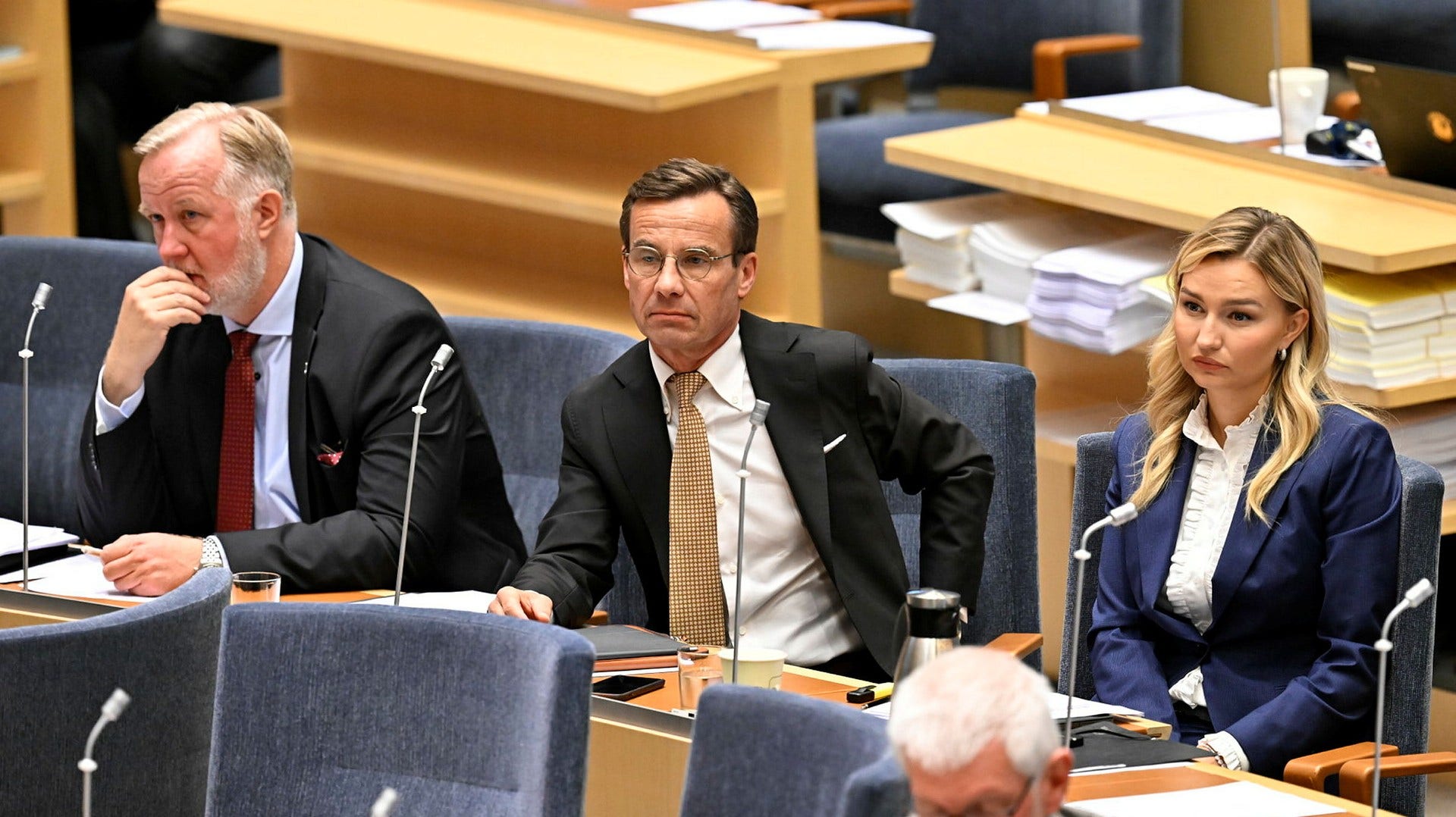 Johan Pehrson (L), Ulf Kristersson (M), och Ebba Busch (KD).