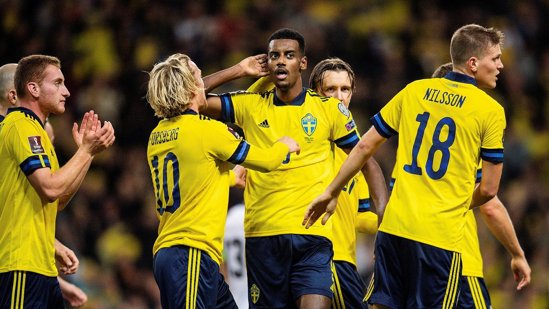 Alexander Isak och Zlatan Ibrahimovic during the World Cup