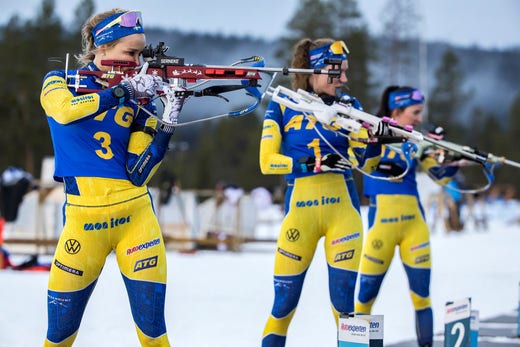 Stina Nilsson, Hanna Öberg och Johanna Skottheim tränar i Idre.