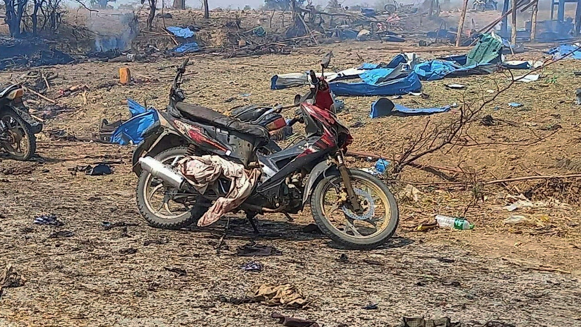 L'attacco sembrava essere il peggiore dal colpo di stato militare in Myanmar poco più di due anni fa.