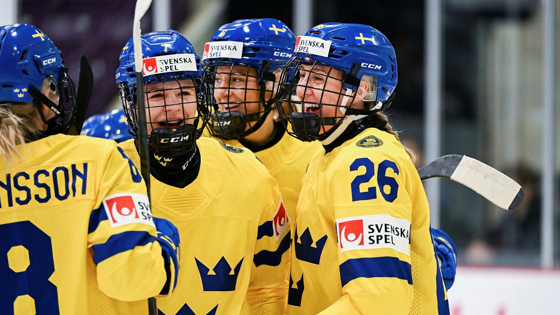 “Four-Goal Scorer Lina Ljungblom Leads Women’s Crowns to Victory Against Hungary”