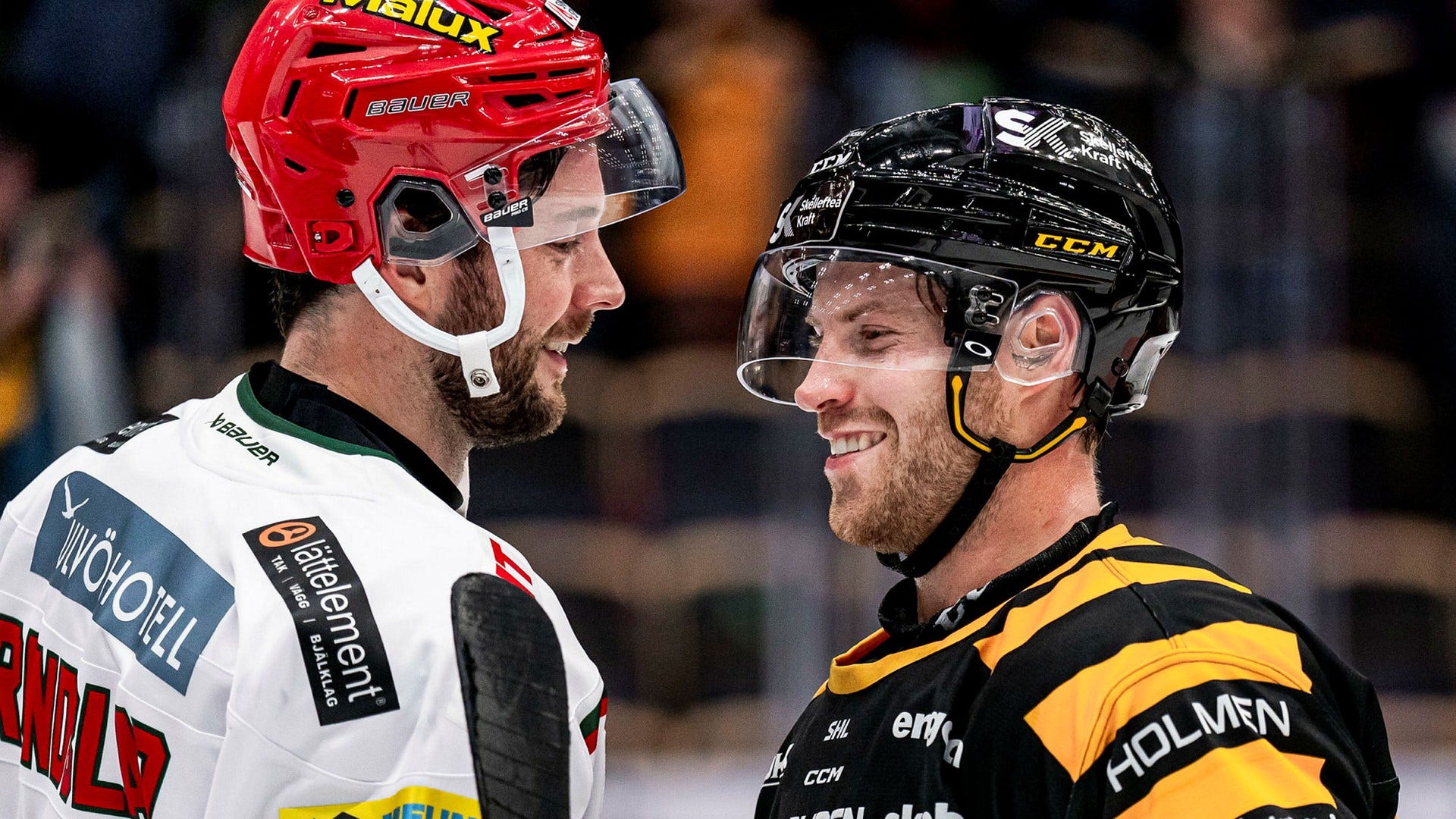 MoDos David Rundblad och Skellefteås Oscar Lindberg.