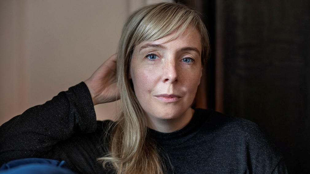 Elin Grelsson har tidigare gett ut ”Du hasar av trygghet” och ”Hundarna på huvudgatan”.