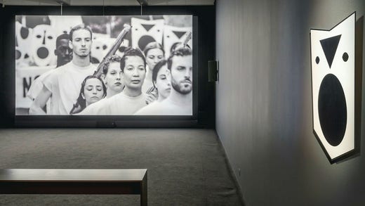 Vy från Yael Bartanas utställning på Cecilia Hillström gallery