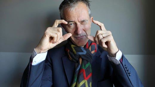 Geoff Dyer är fascinerad av vad som händer när krafterna och seendet håller på att sina.