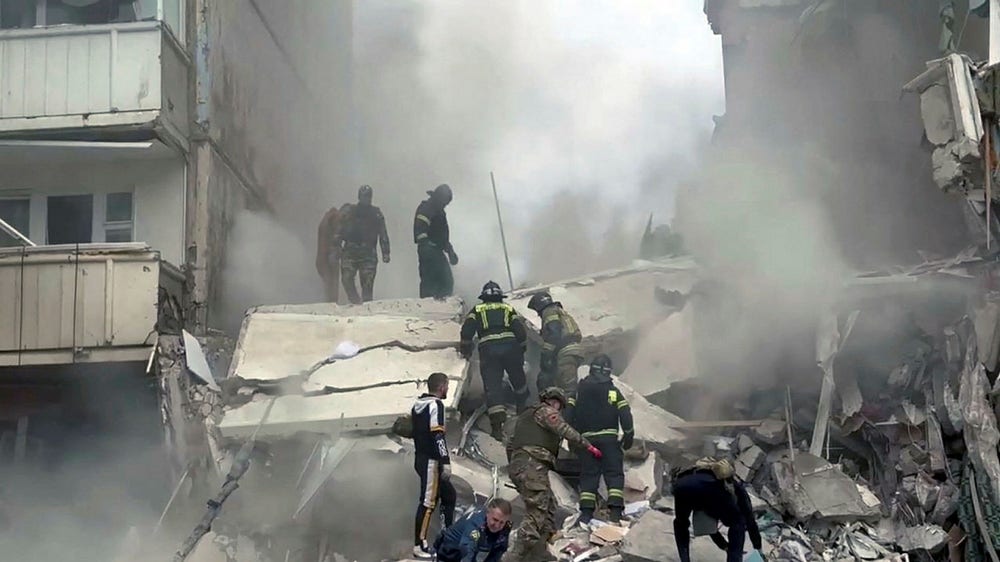 Del av höghus i Ryssland rasade i explosion