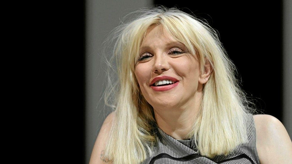 Courtney Love går till hård attack mot Rock and Roll Hall of Fame.