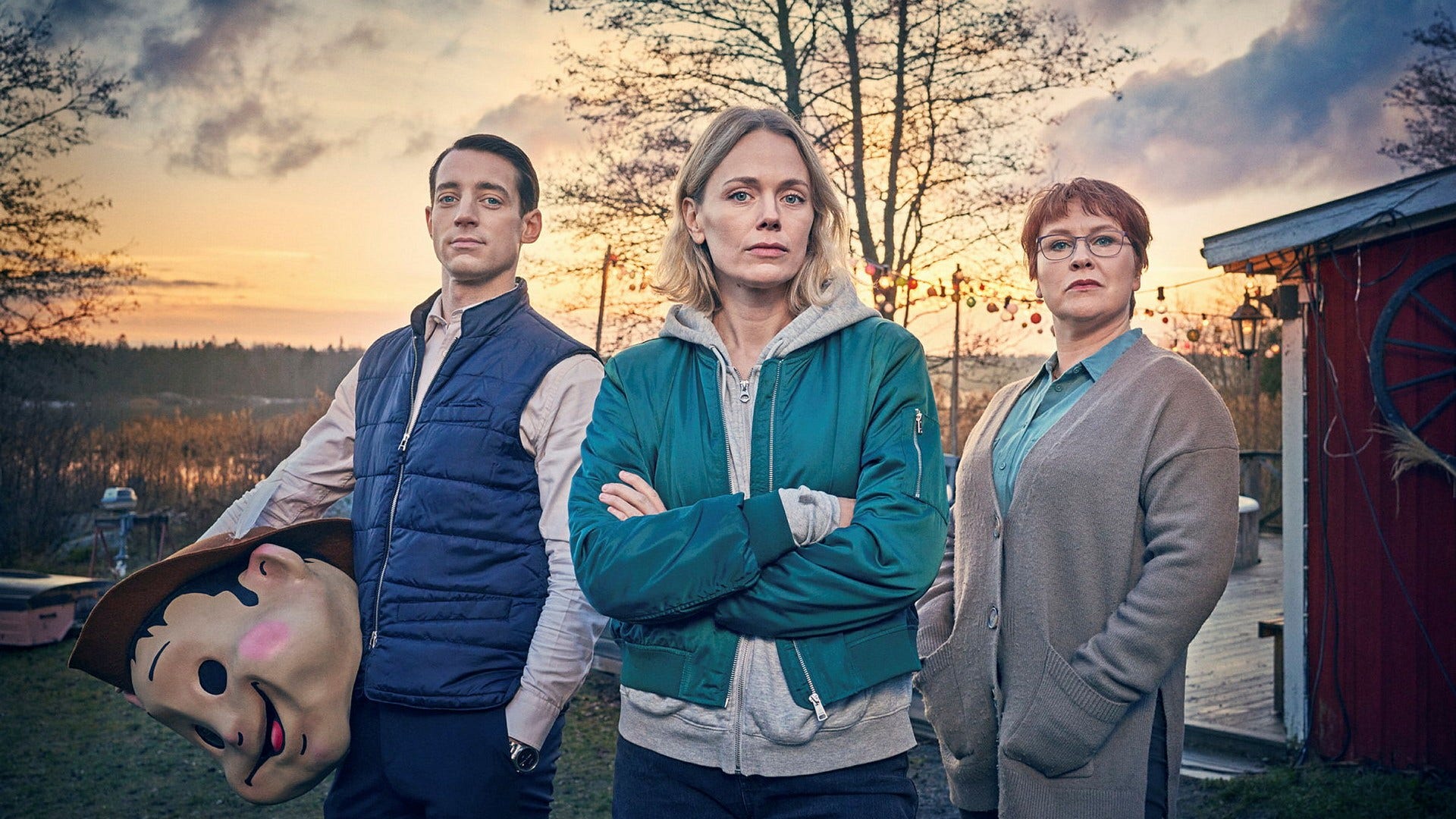 Huvudrollerna görs av Katia Winter, Adam Lundgren och Eva Melander.