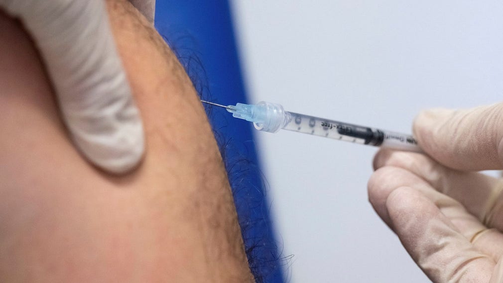De nya vaccinen ger skydd både mot omikrons undervariant BA.1 och det ursprungliga viruset.