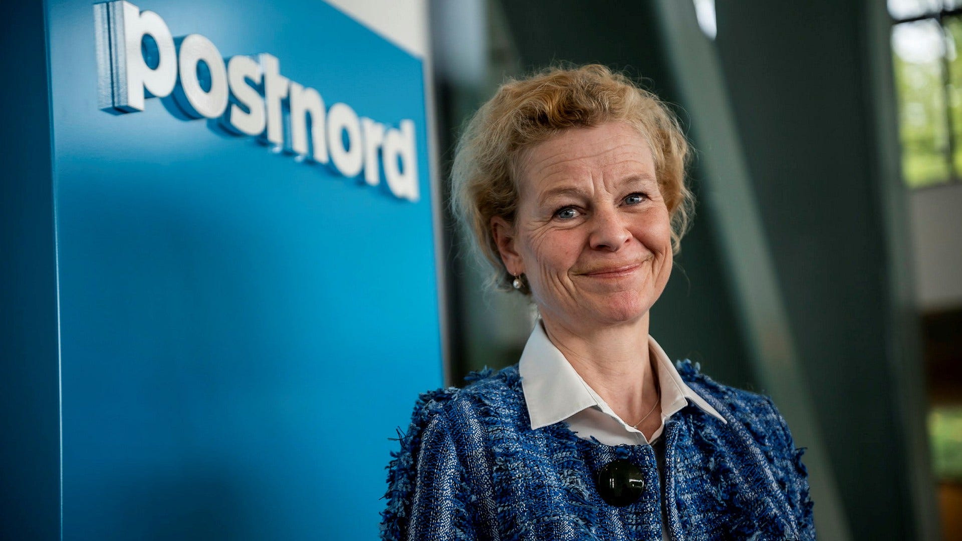 De paket som Postnord levererar innehåller 30 procent luft - uselt för både klimatet och ekonomin, menar koncernchefen Annemarie Gardshol.