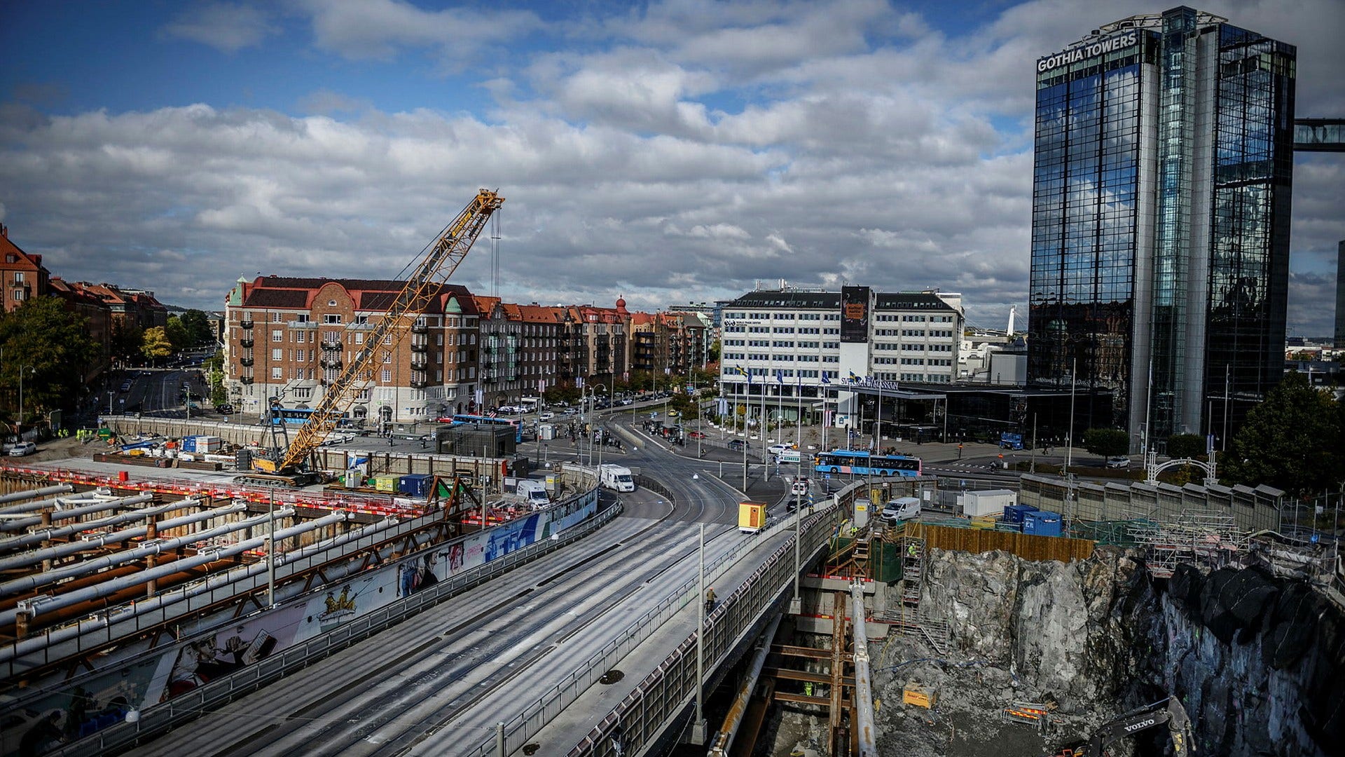 Här vid Korsvägen ska en av Västlänkens underjordiska stationer öppna – men inte i december 2026, enligt plan. Det är Trafikverket öppet med i dag.