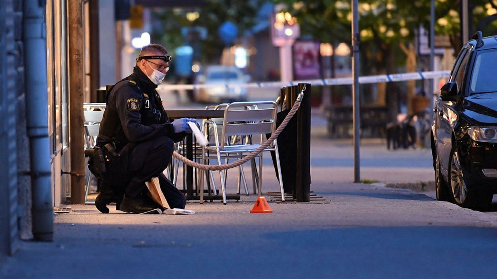 Det misstänkta mordet begicks i centrala Strängnäs på torsdagen.