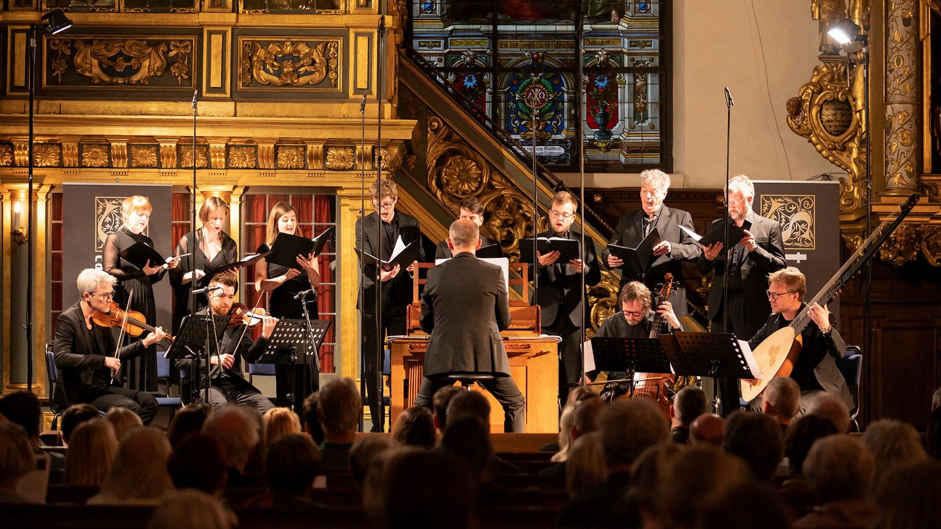 ”Gästspelet på Stockholm Early Music Festival i Tyska kyrkan var till det yttre en strikt framställning av Claudio Monteverdis konst.”